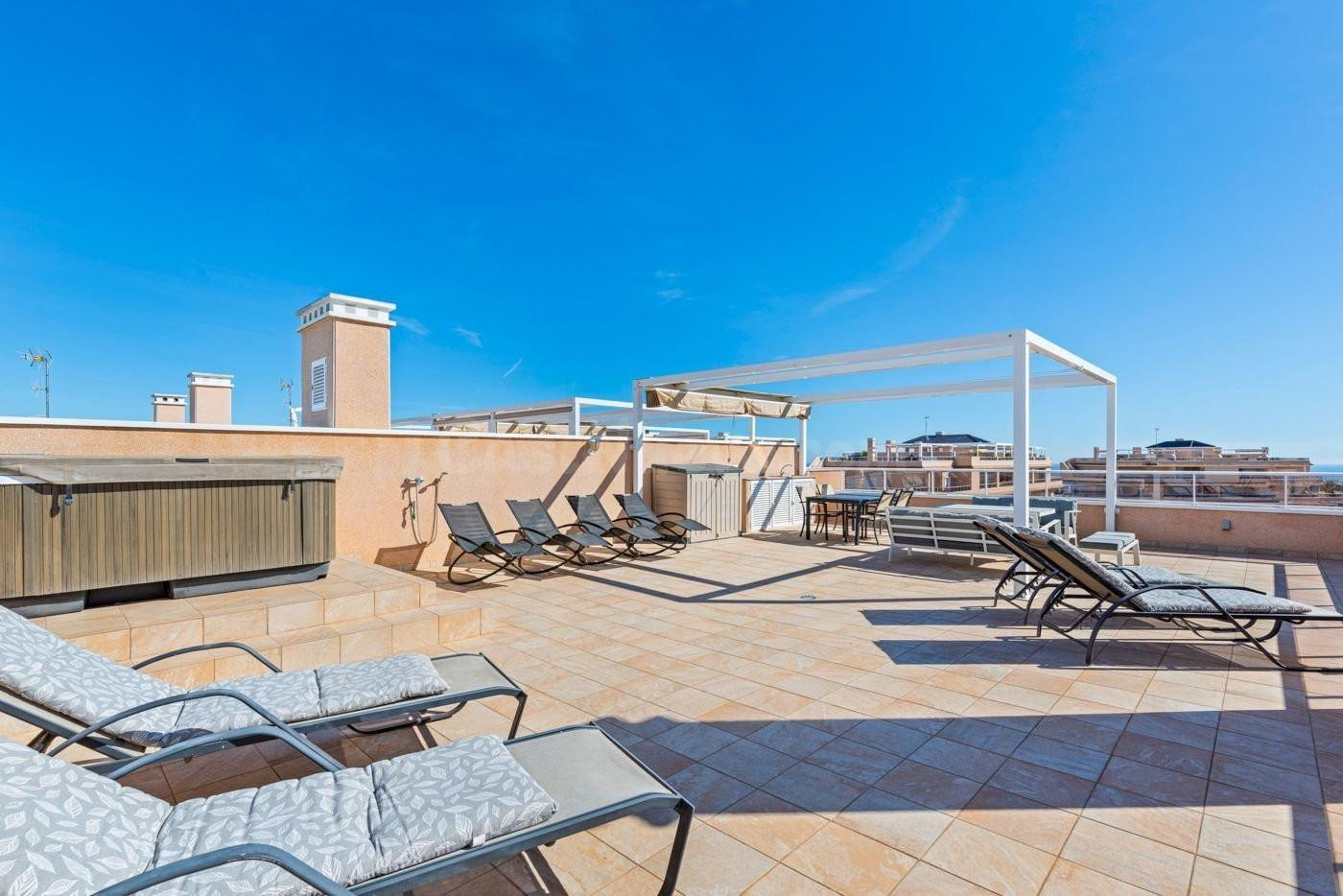 Ático Exclusivo en Villamartin