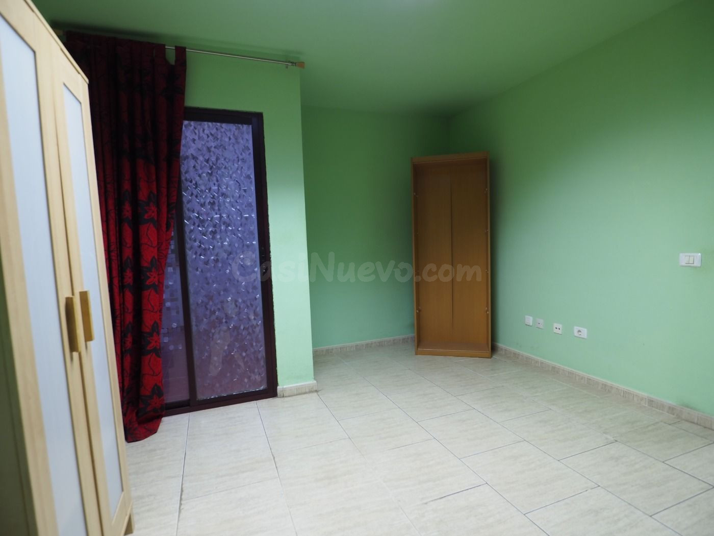 Se vende piso en El Sobradillo.