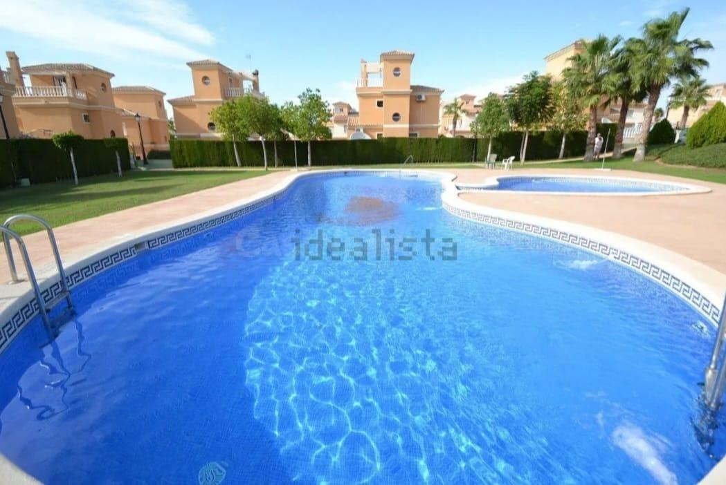 BUNGALOW EN LOS MONTESINOS URBANIZACION CON PISCINA COMUNITARIA !