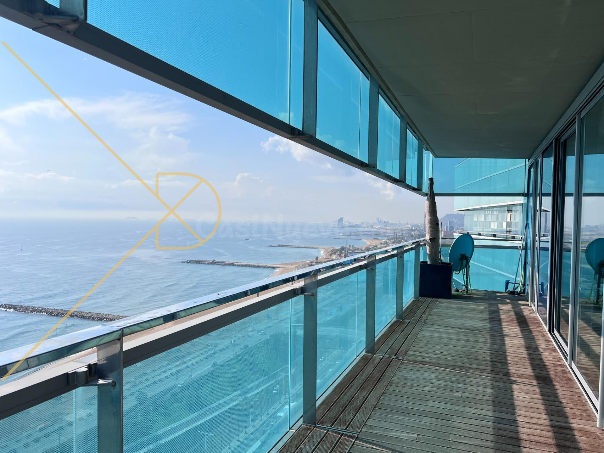 Skyline Residences: El Ático de Lujo con Vistas Incomparables en Barcelona