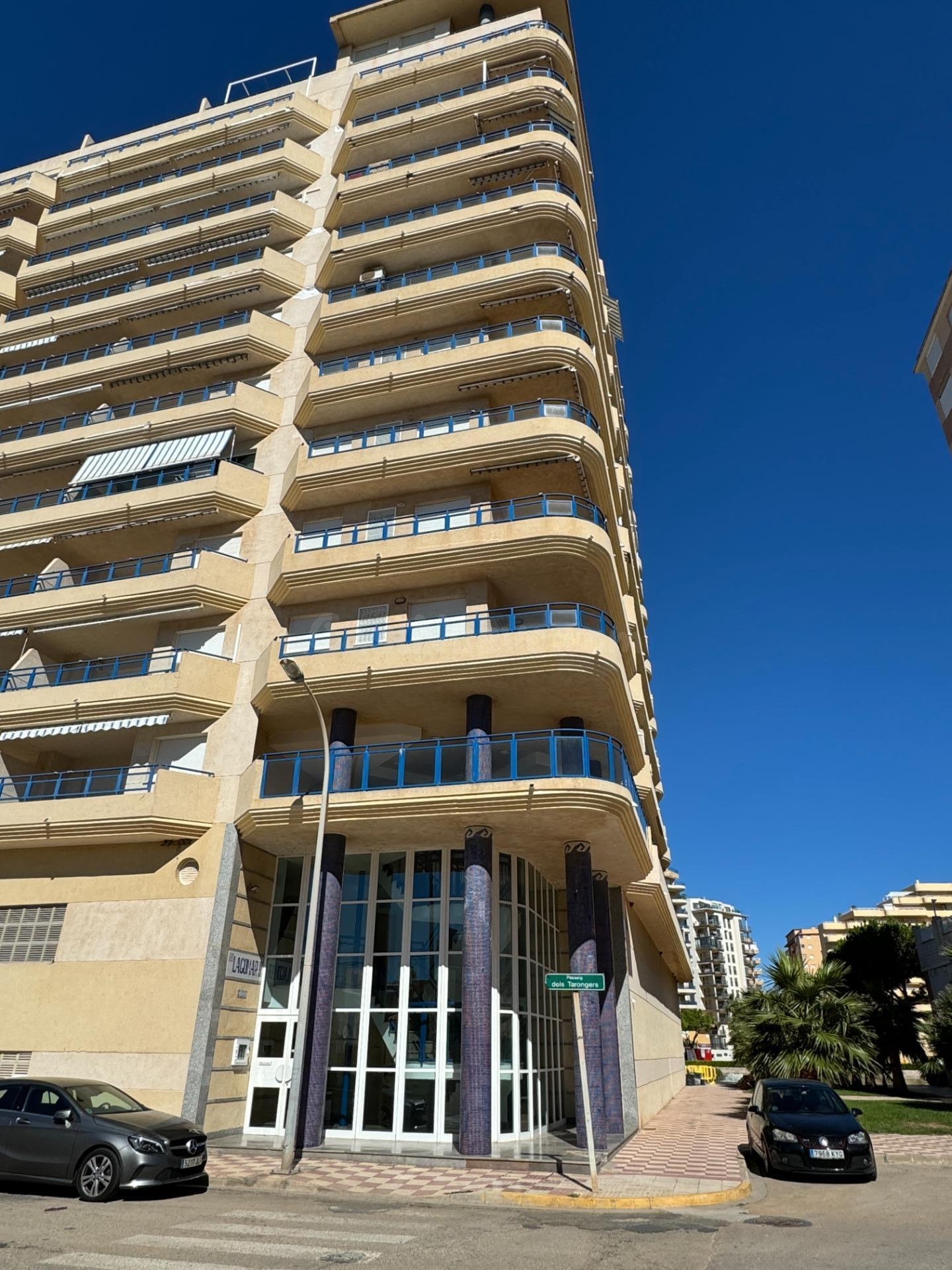 APARTAMENTO ESQUINERO CON ESPECTACULARES VISTAS AL MAR Y LAG - foto 3