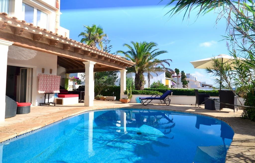 Exclusiva Villa en Primera Línea de Cala d'Or: Tu Refugio Ju - foto 3