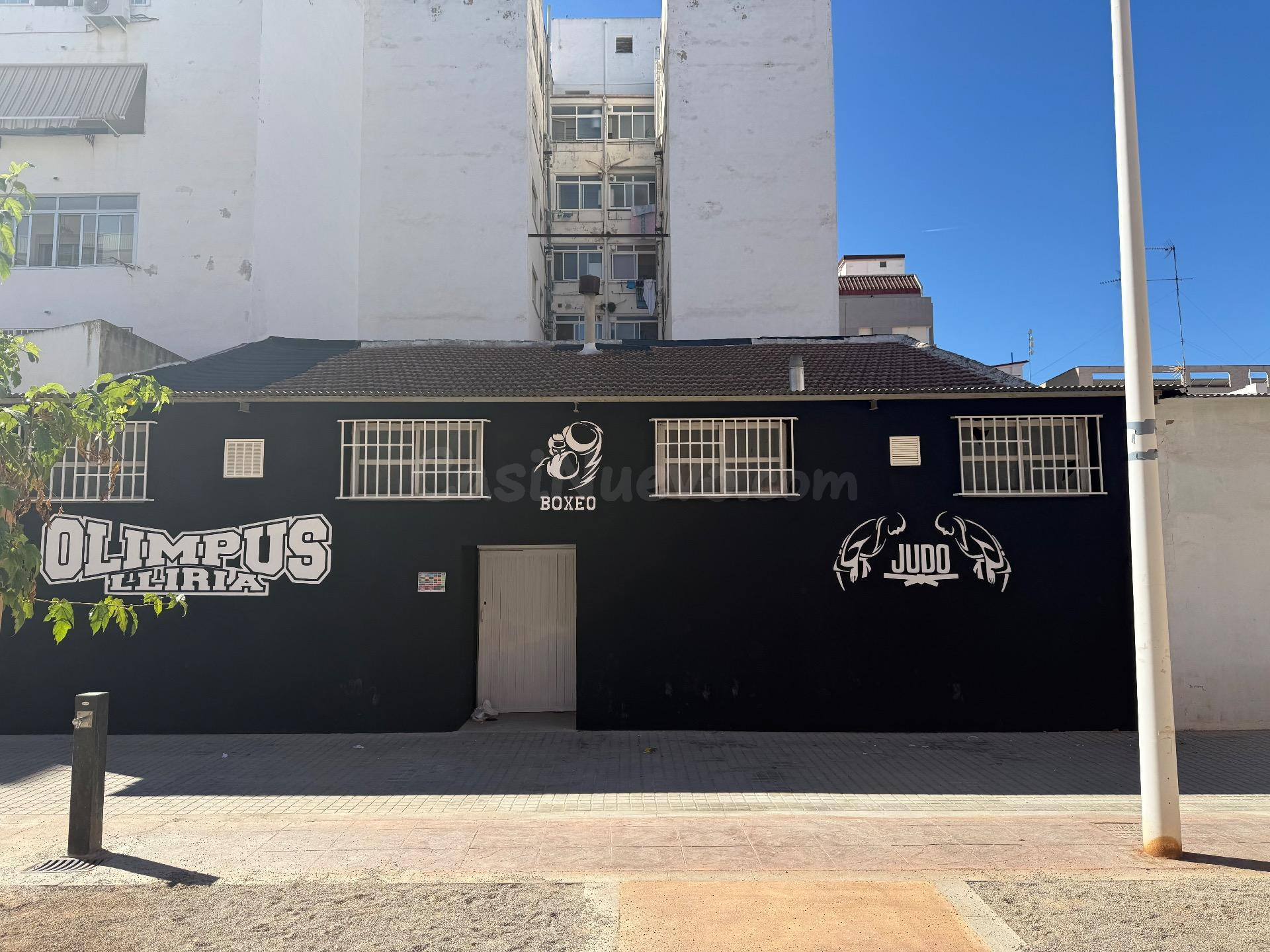 SE VENDE PLANTA BAJA