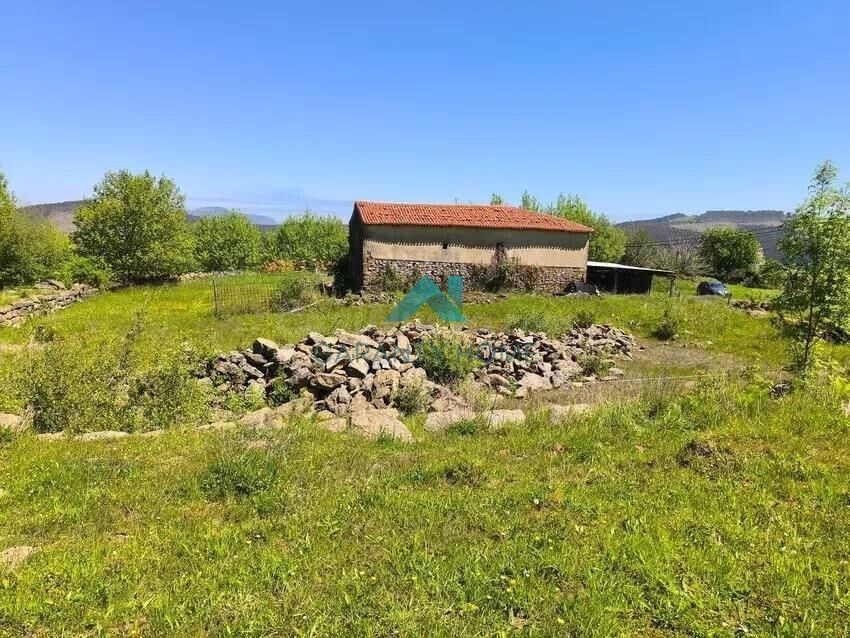 Se vende casa con terreno en Bárcena de Cicero - foto 3