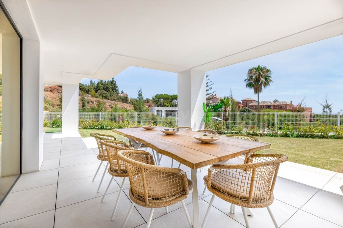 Complejo urbanístico de lujo en Cabopino (Costa del Sol).
