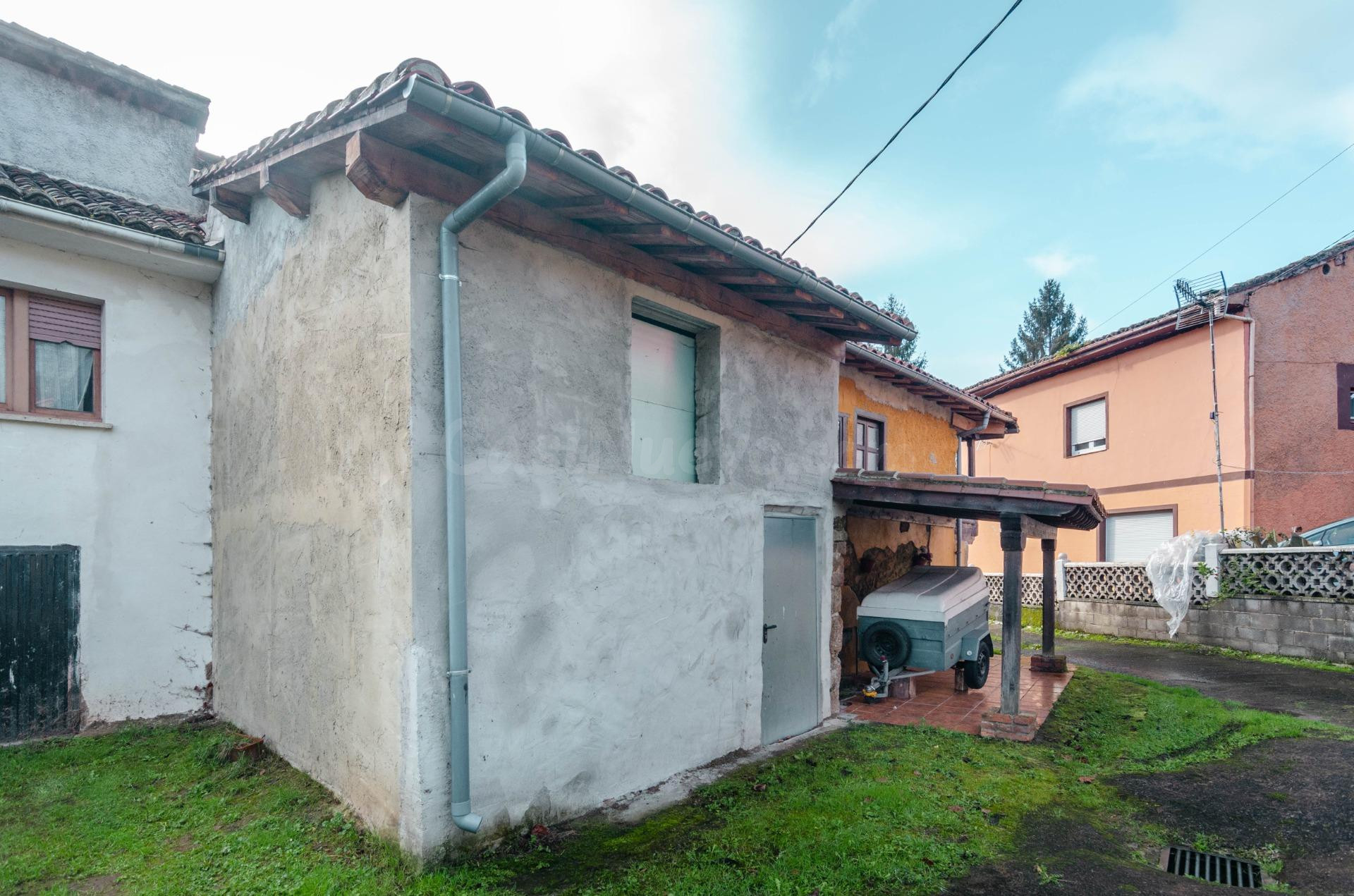 Casa típica asturiana con historia y gran potencial en Soto  - foto 5