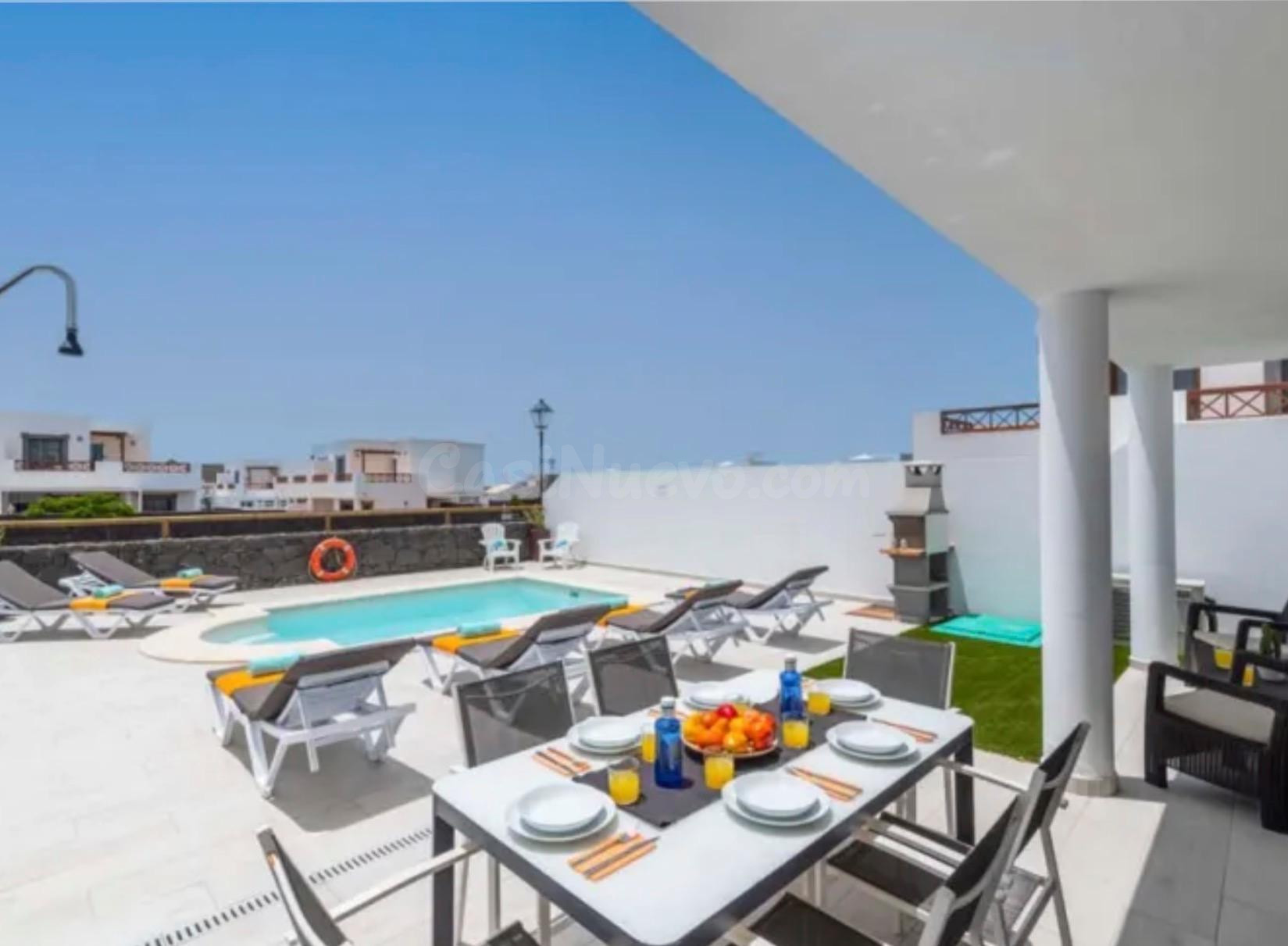 Villa de ensueño con vistas al mar en el residencial Varadero, Playa Blanca