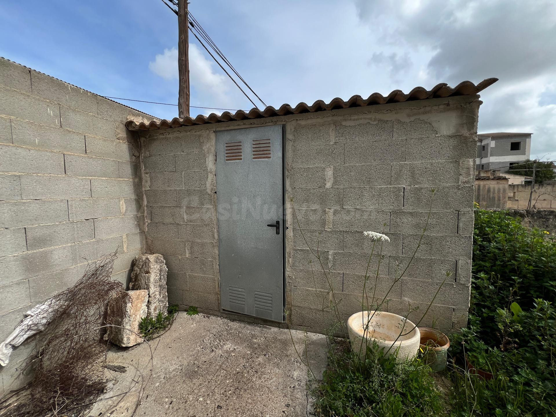 Amplia Parcela con Potencial de Construcción en Muro - foto 5