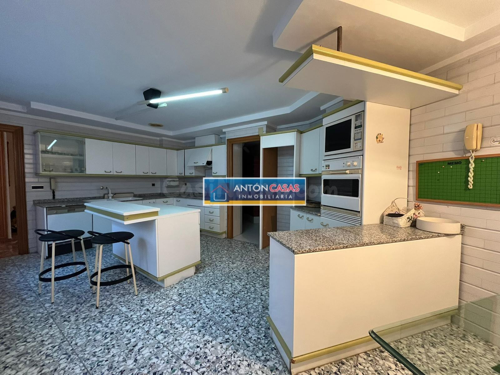 ÁTICO CÉNTRICO EN VENTA (ELDA) - foto 2