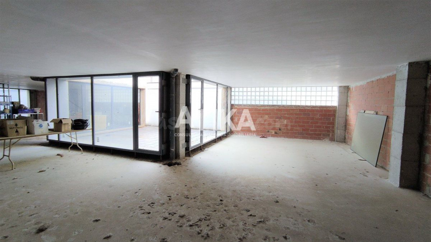 ENTRESUELO EN ALQUILER EN AREA 20