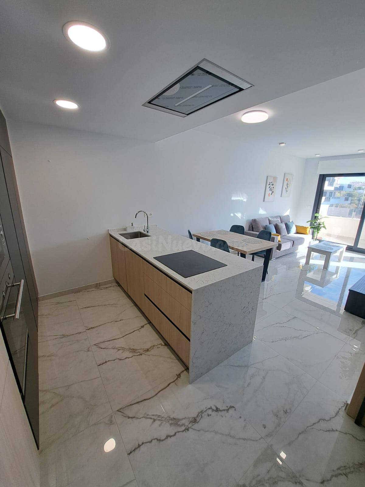 Seminuevo apartamento con 2 dormitorios - foto 4