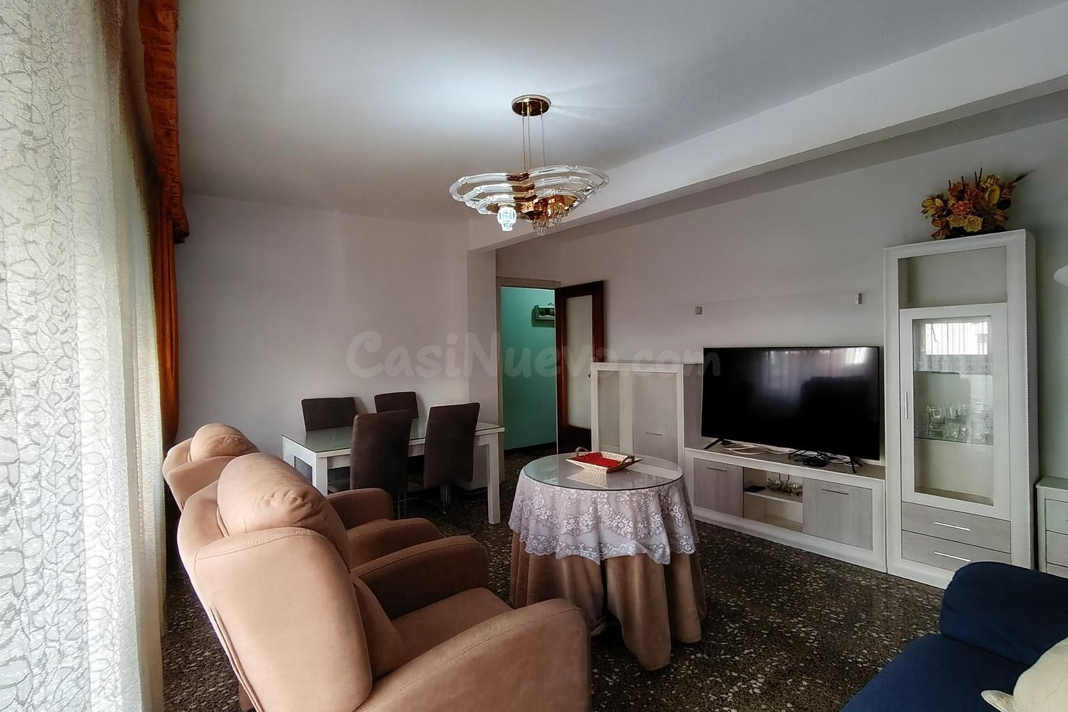 ¡OPORTUNIDAD ÚNICA! BONITO PISO EN EL MISMO CORAZÓN DE ASPE - foto 2