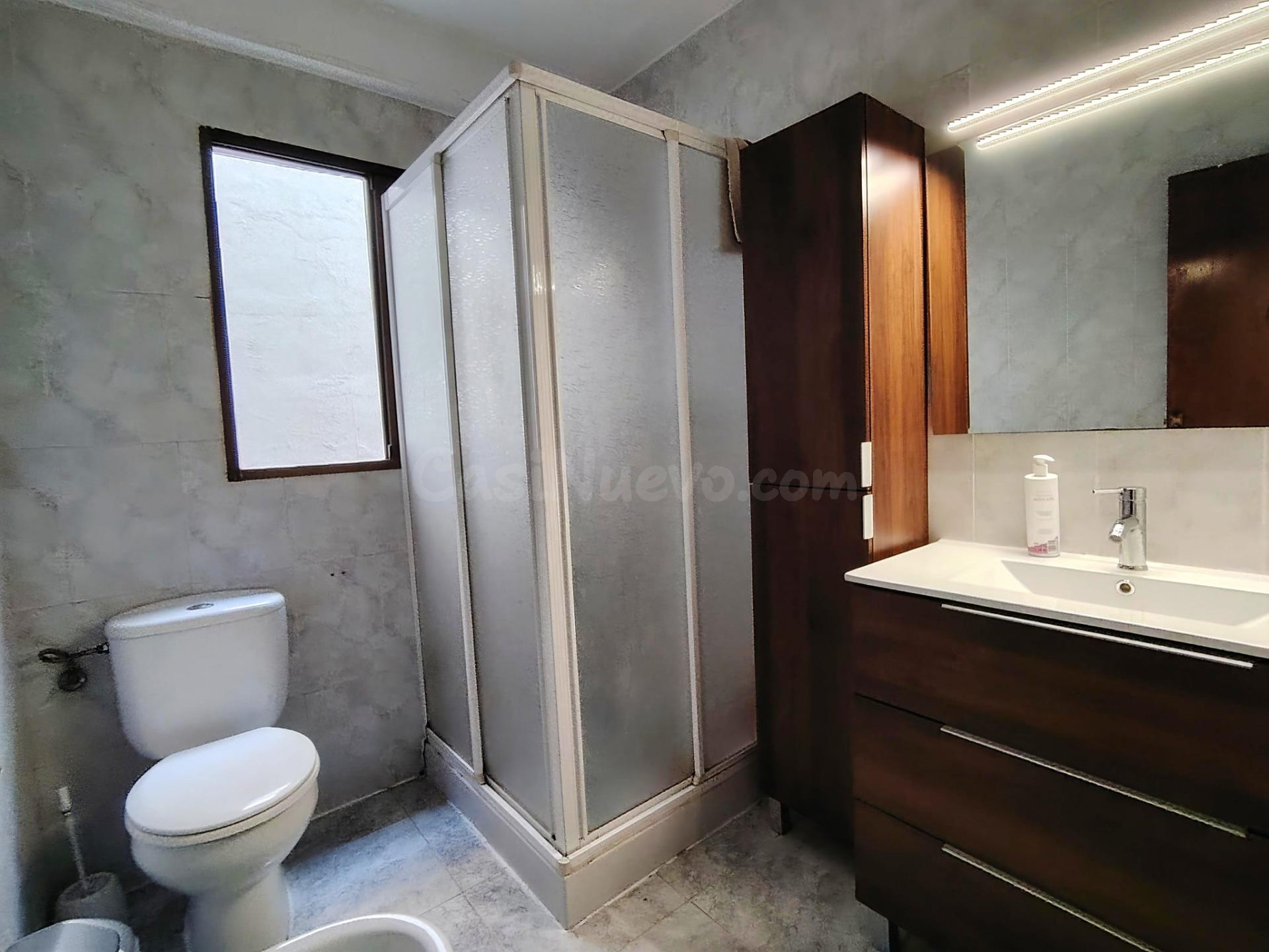 ¡OPORTUNIDAD ÚNICA! BONITO PISO EN EL MISMO CORAZÓN DE ASPE - foto 5