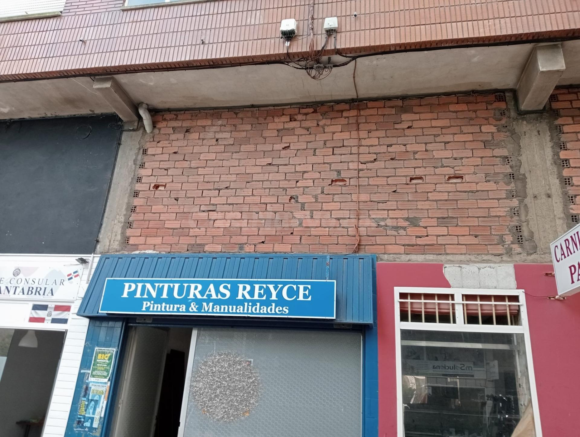 Local en Torrelavega