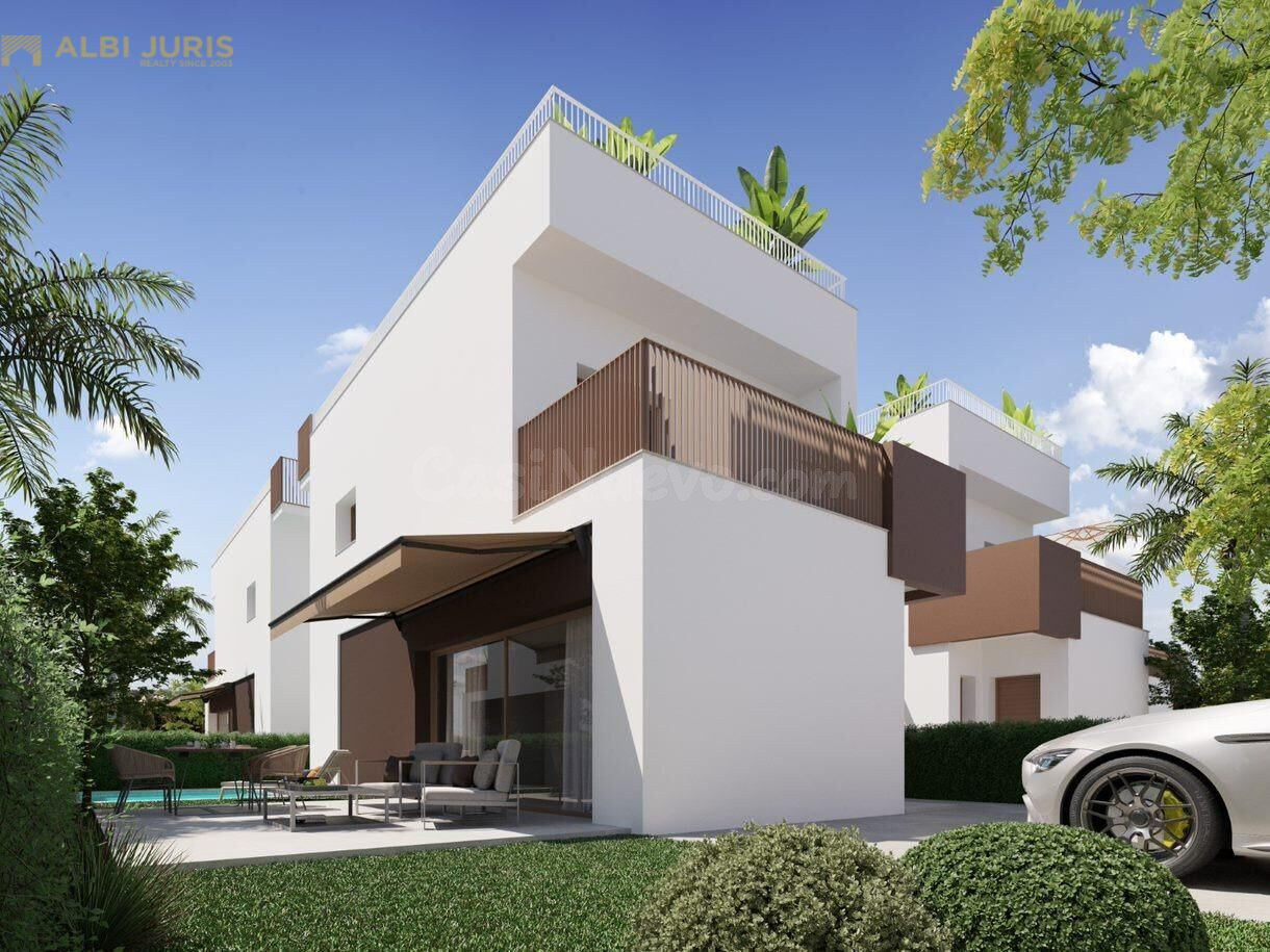 Chalets de nueva construcción cerca de la playa