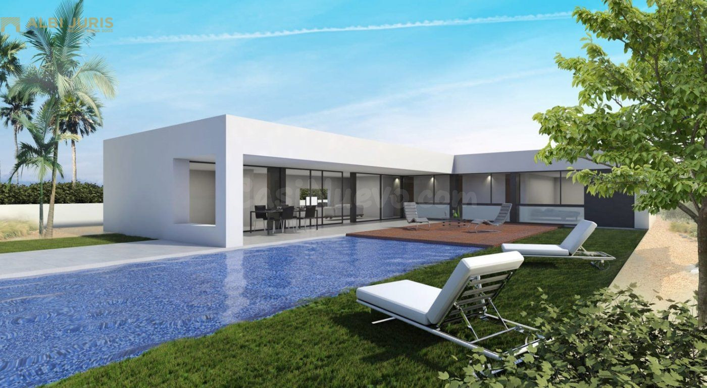 Chalet de nueva construcción con gran parcela