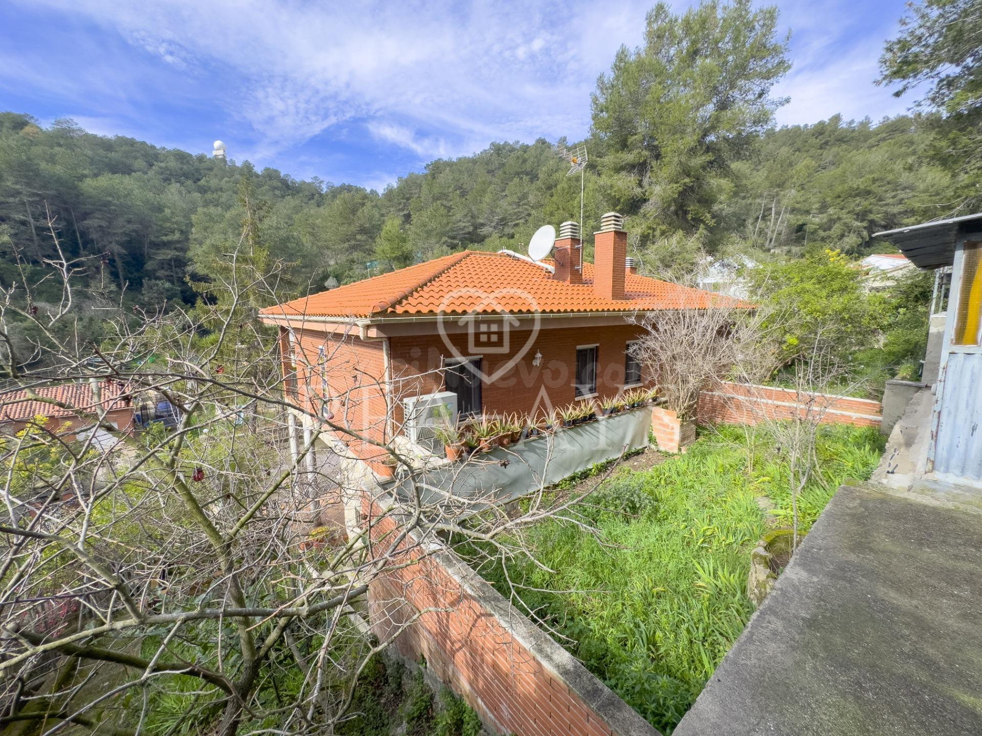 CASA EN VALLIRANA - SEMINUEVA - foto 3