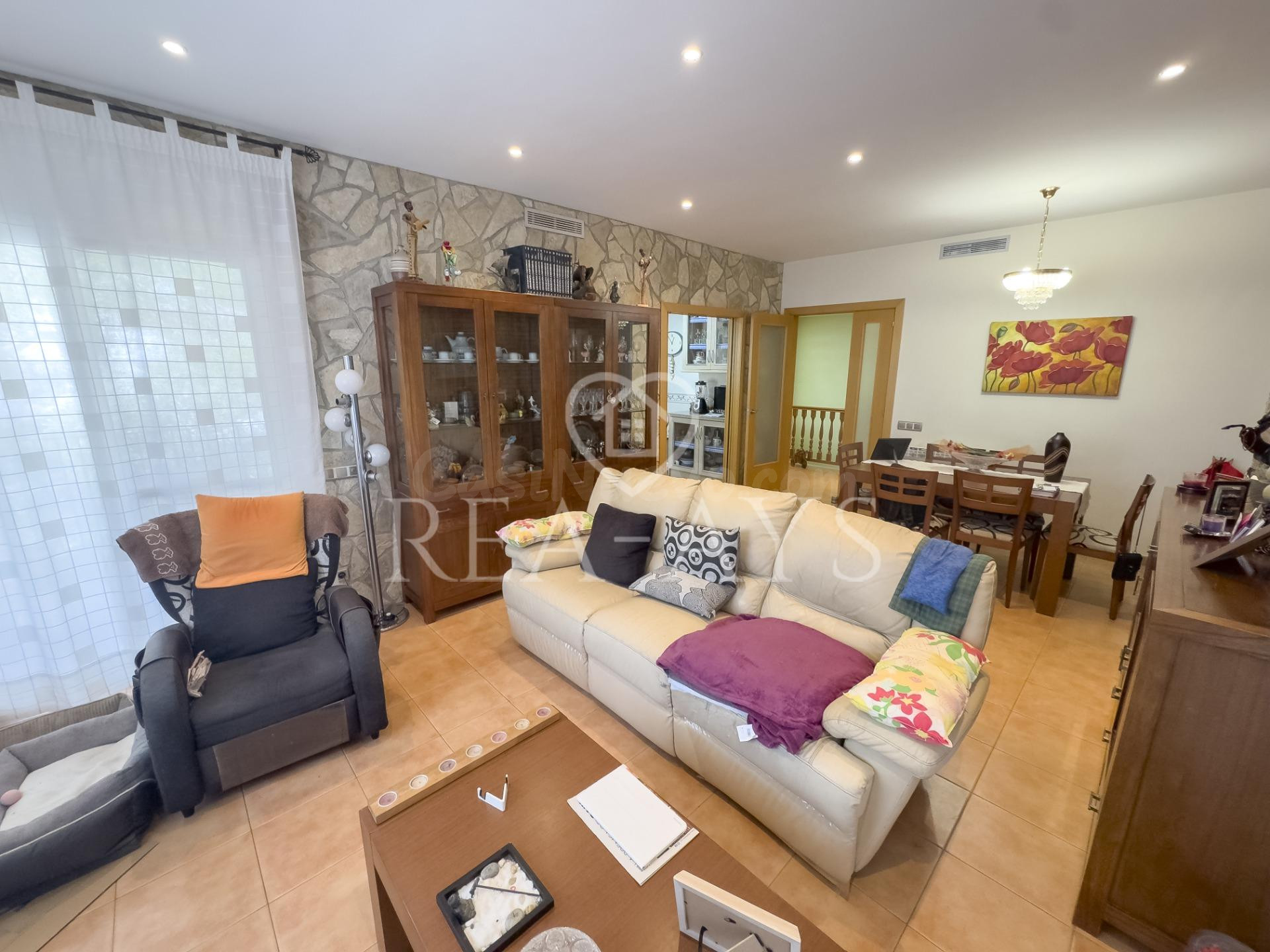 CASA EN VALLIRANA - SEMINUEVA - foto 5