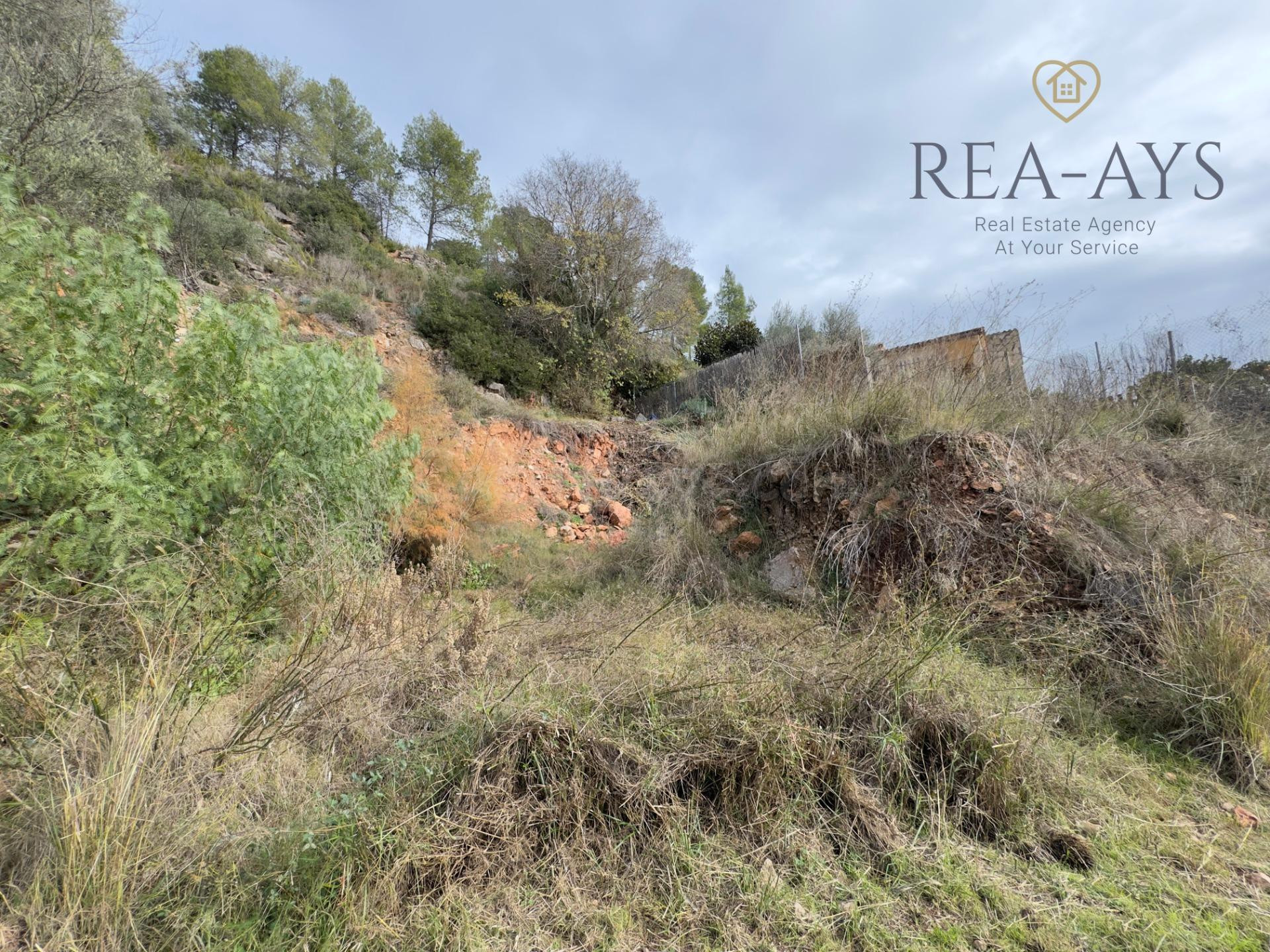 Terreno urbano en Vallirana – Urbanización Vall del Sol