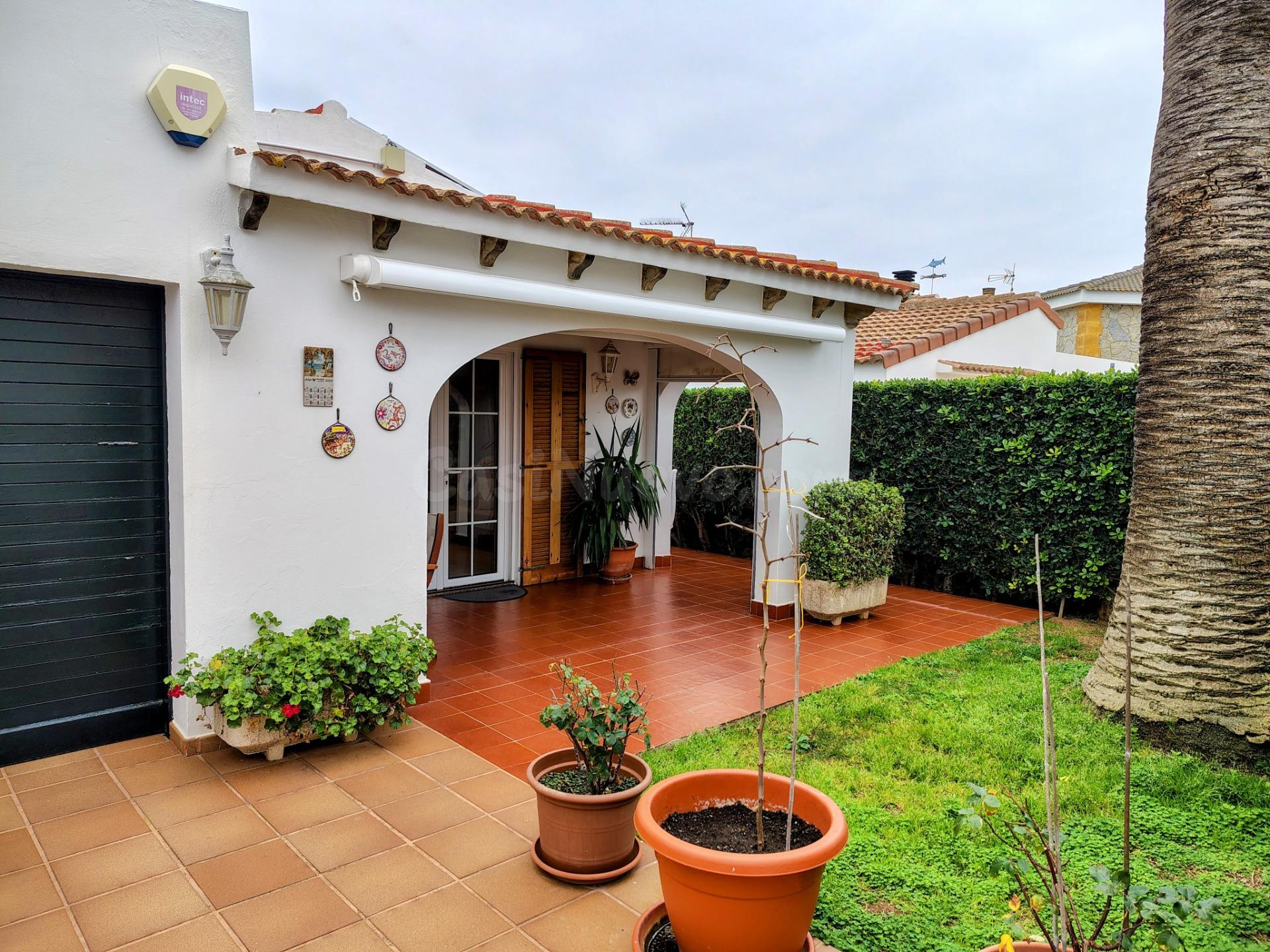MagnÍfico chalet  a 150 metros de 2 playas