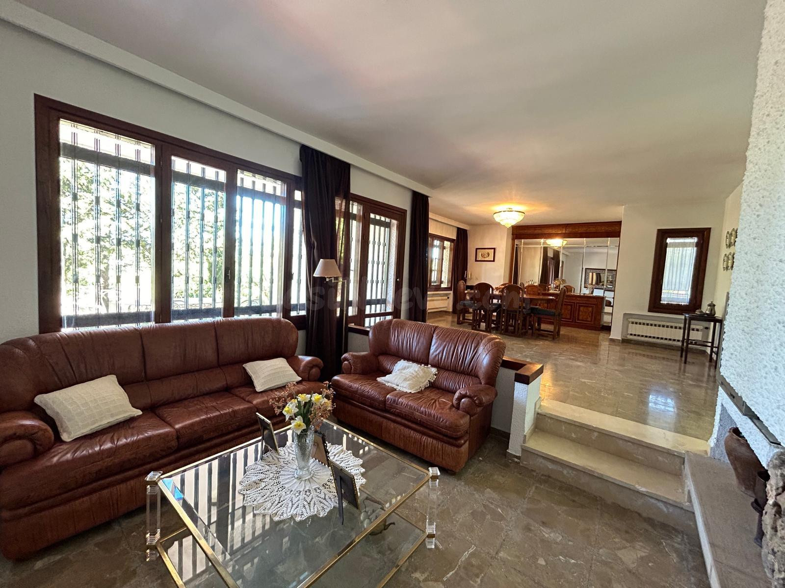 Villa familiar en Villanueva del Rosario
