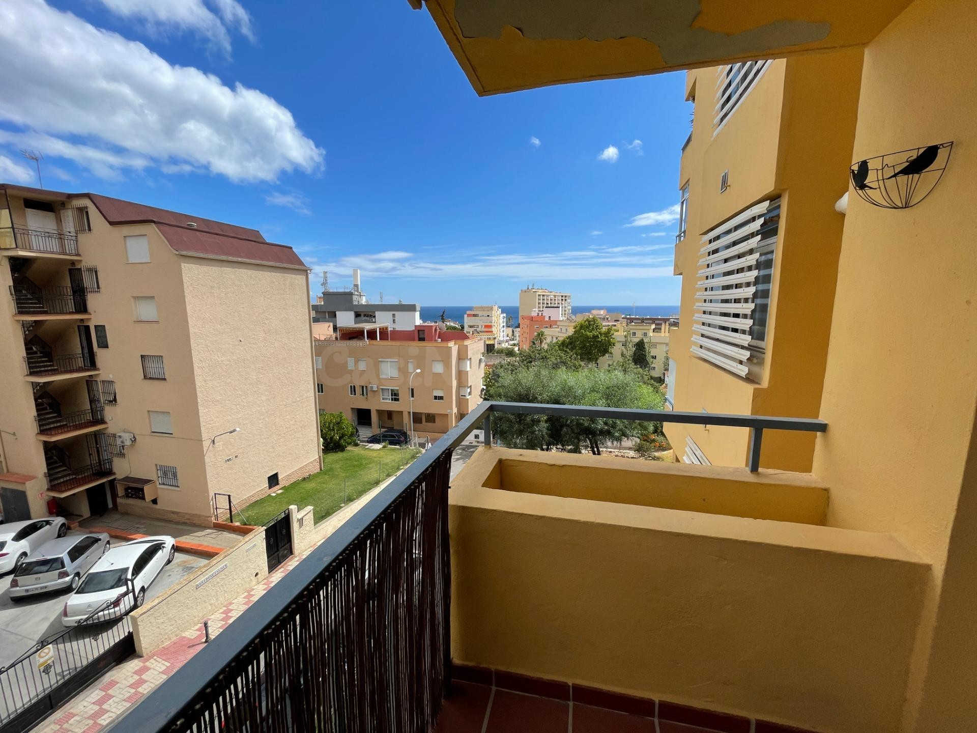 Oportunidad Única en Torremolinos Centro | Piscina, Garaje y Rentabilidad Inmediata