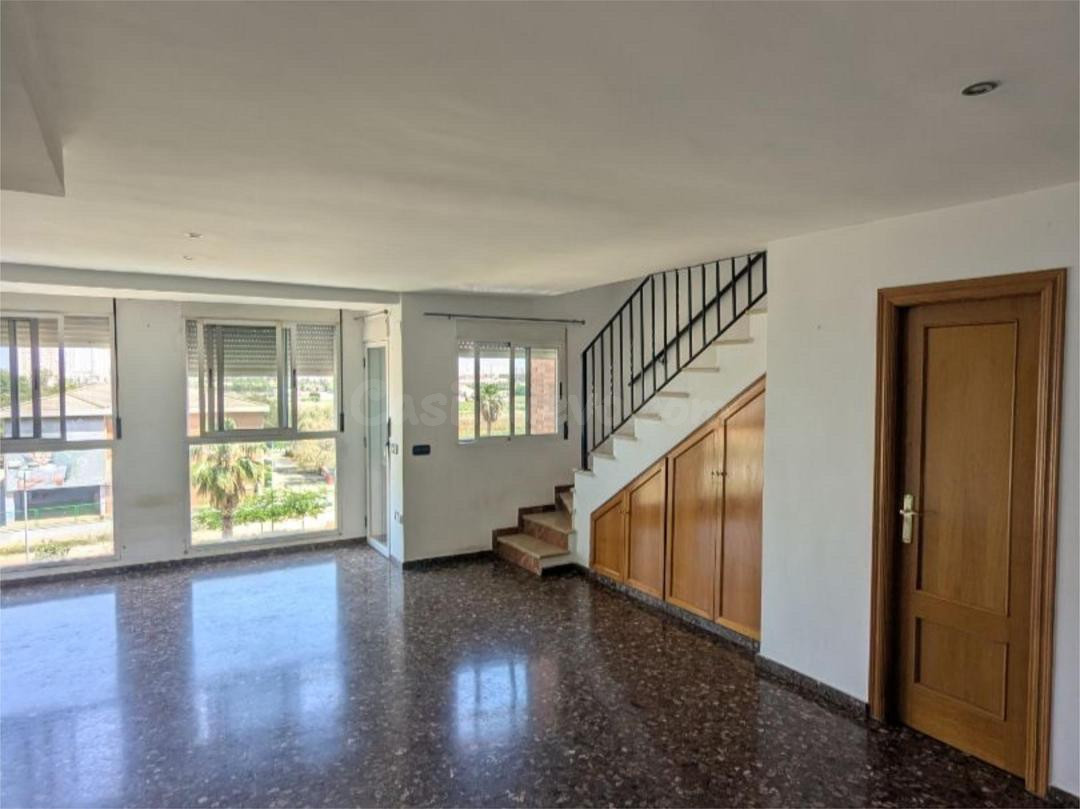 Se vende ático duplex en Benetusser, Valencia