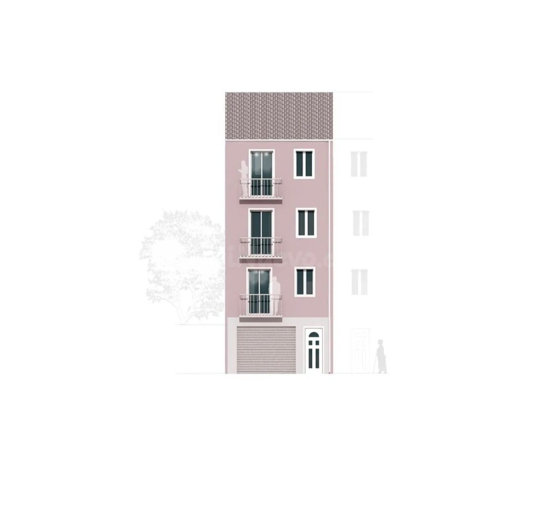 Finca para reformar en Manresa, excelente inversión con alta rentabilidad.
