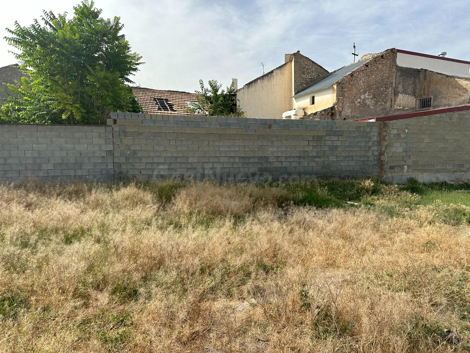 VENTA DE SOLAR URBANIZABLE DE 577 M2 EN CHIMENEAS