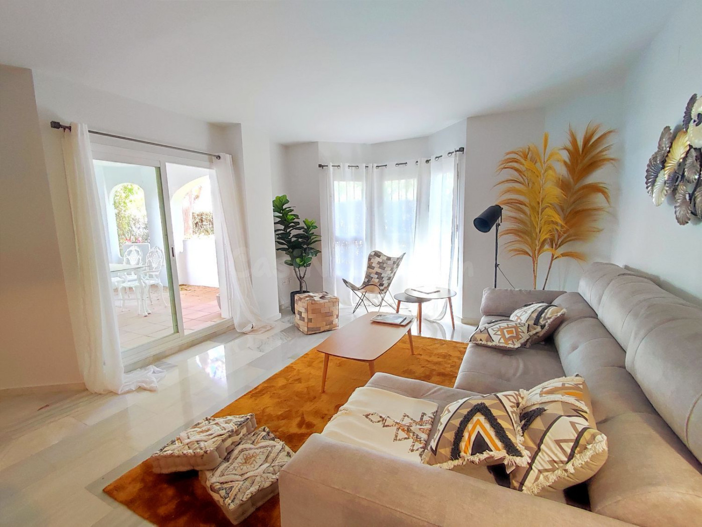 ELEGANTE APARTAMENTO EN LA URBANIZACION LOS NARANJOS  MARBELLA