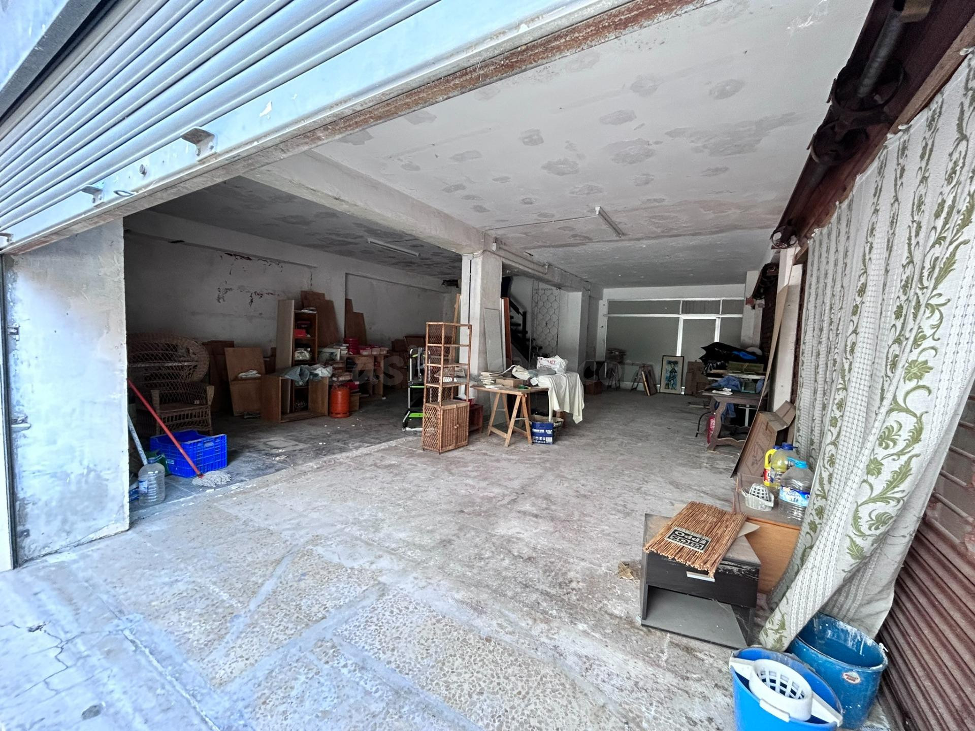 Local Comercial con oficinas