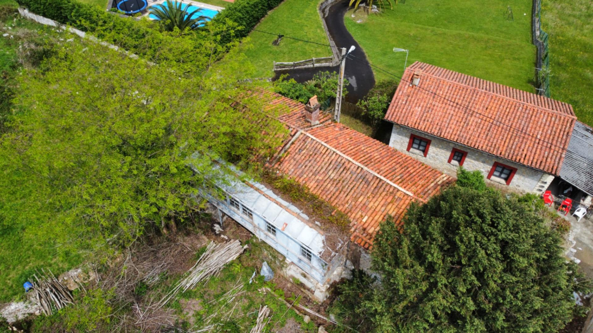 VENTA DE 2  CASAS A 2 KM DE LA PLAYA DE GUADAMIA - foto 5