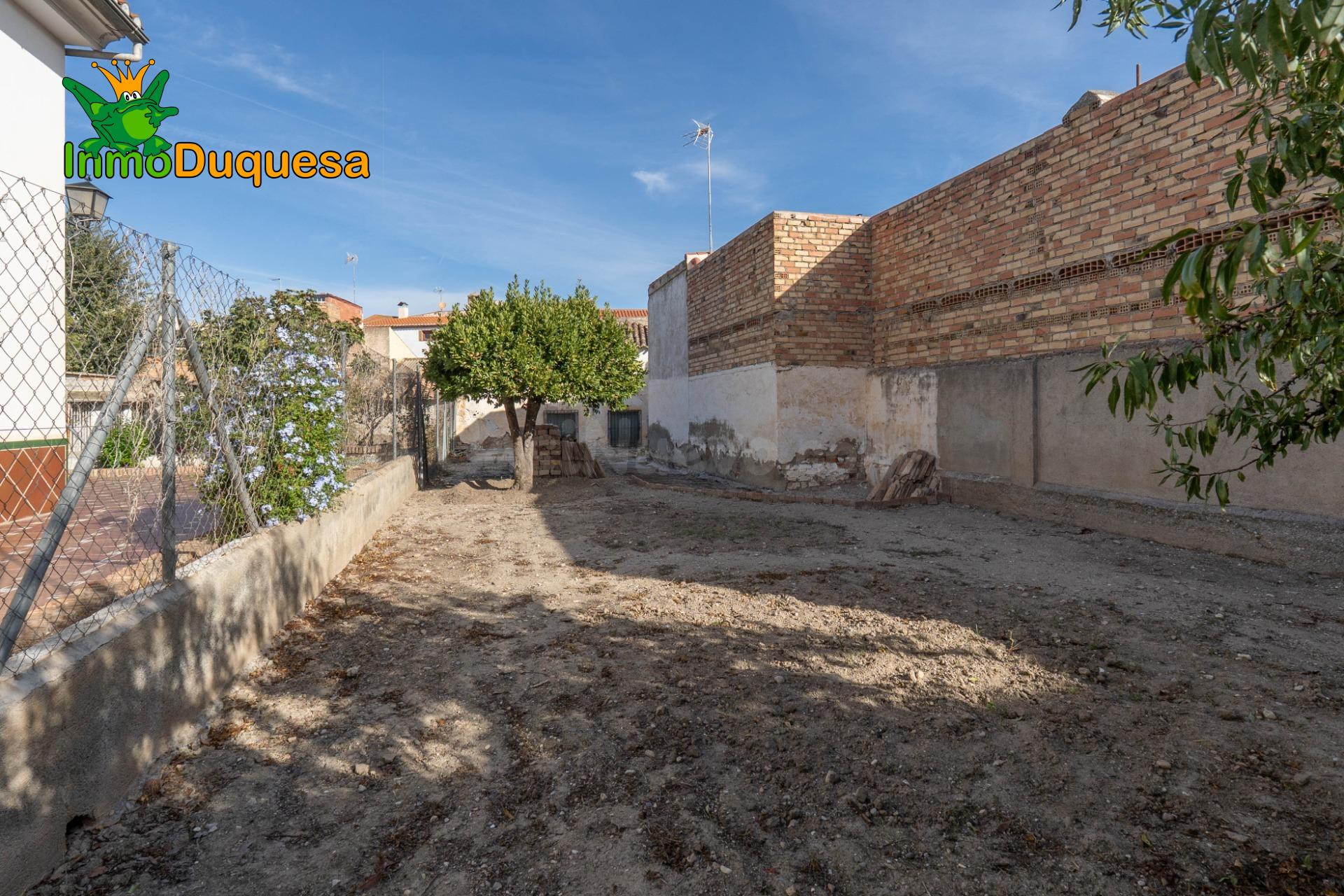 Casa para reformar en el centro de Ogijares