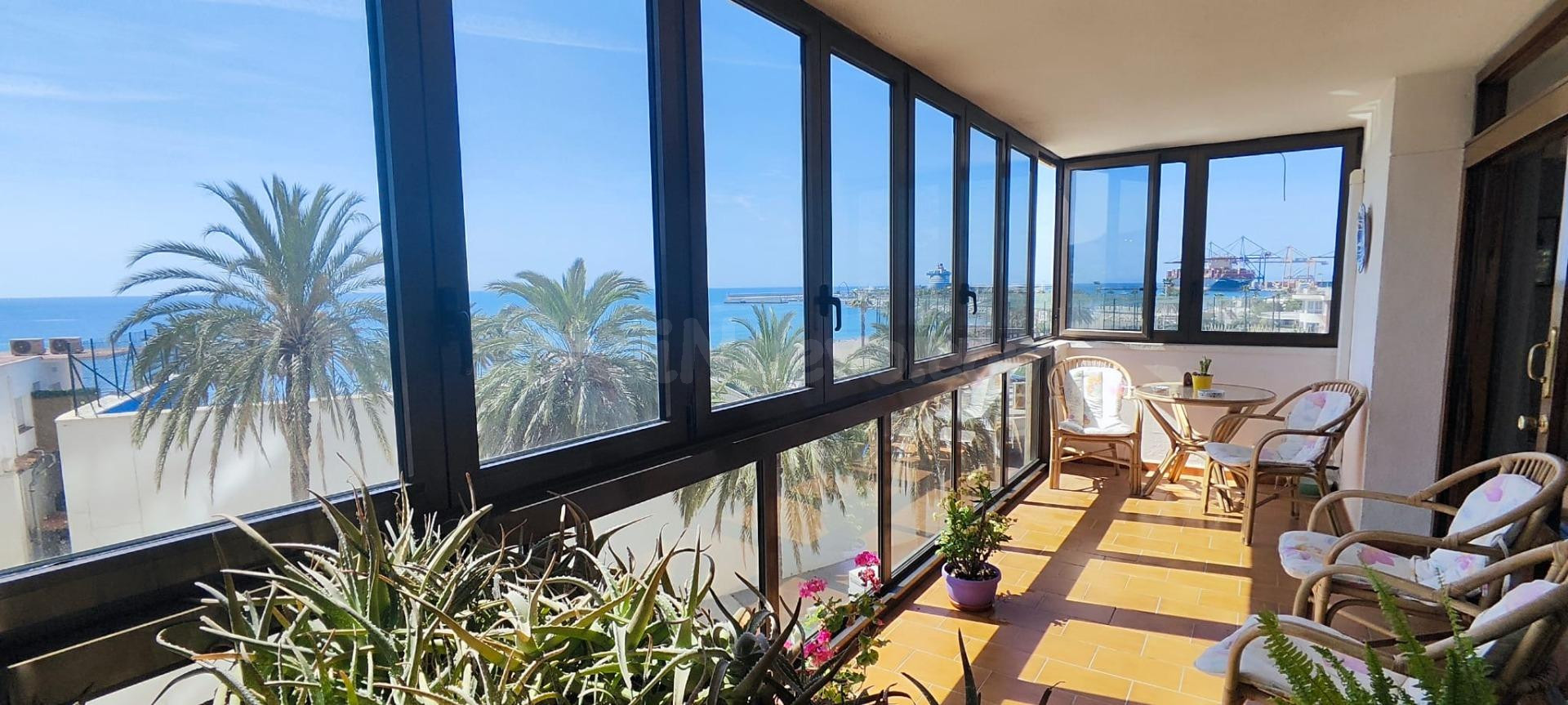 Piso con 5 habitaciones en primera línea de playa – Paseo de la Farola, La Malagueta (Málaga) Costa del Sol