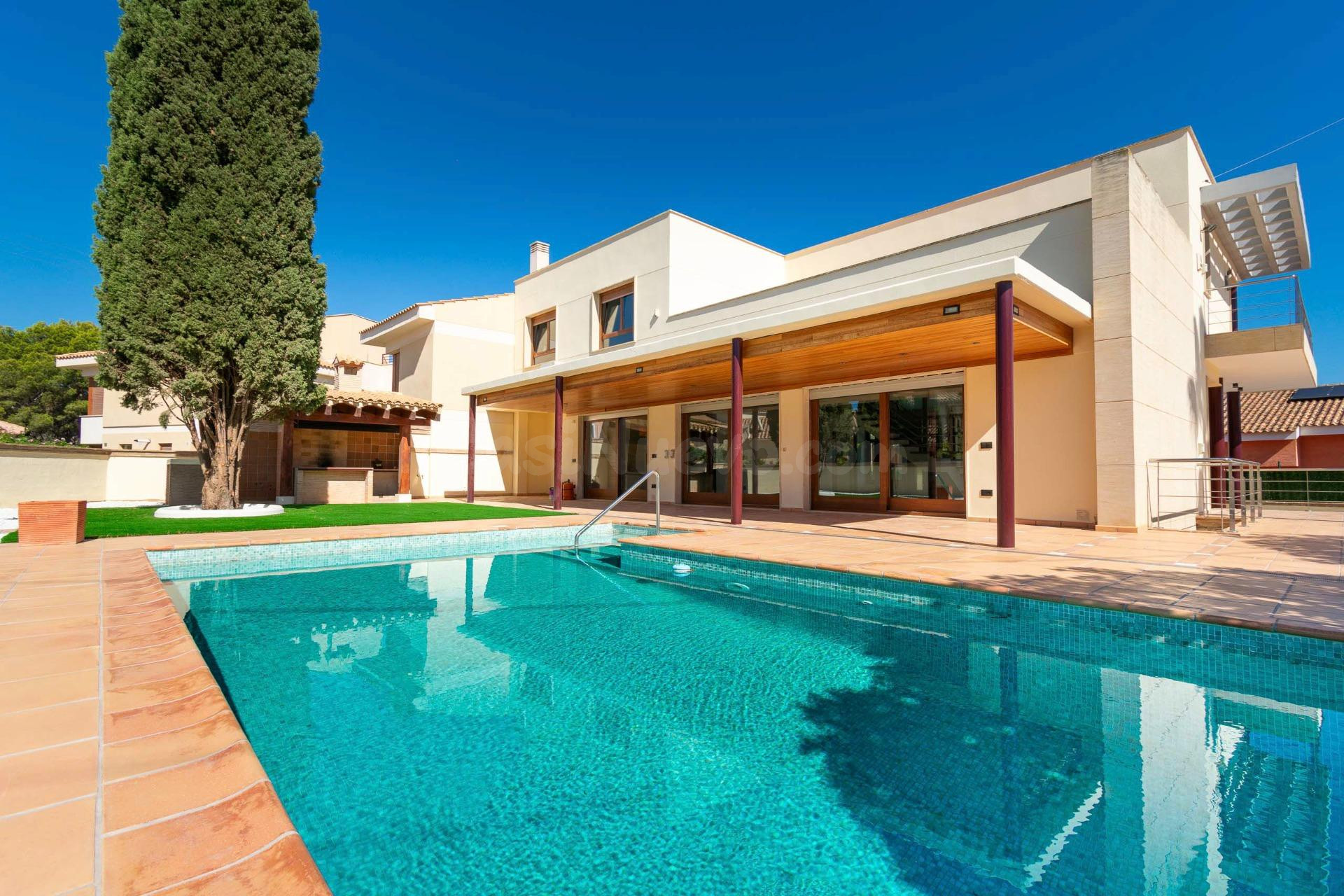Villa independiente en el Albir