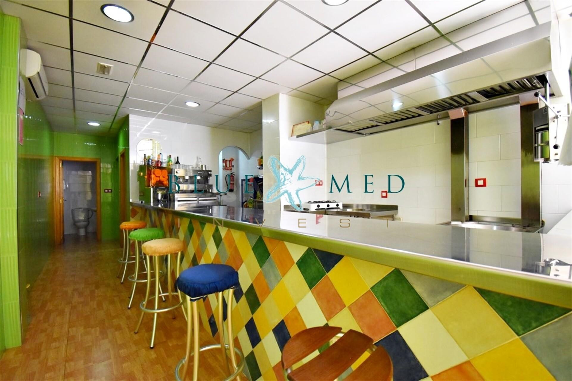 LOCAL COMERCIAL EN LA ISLA