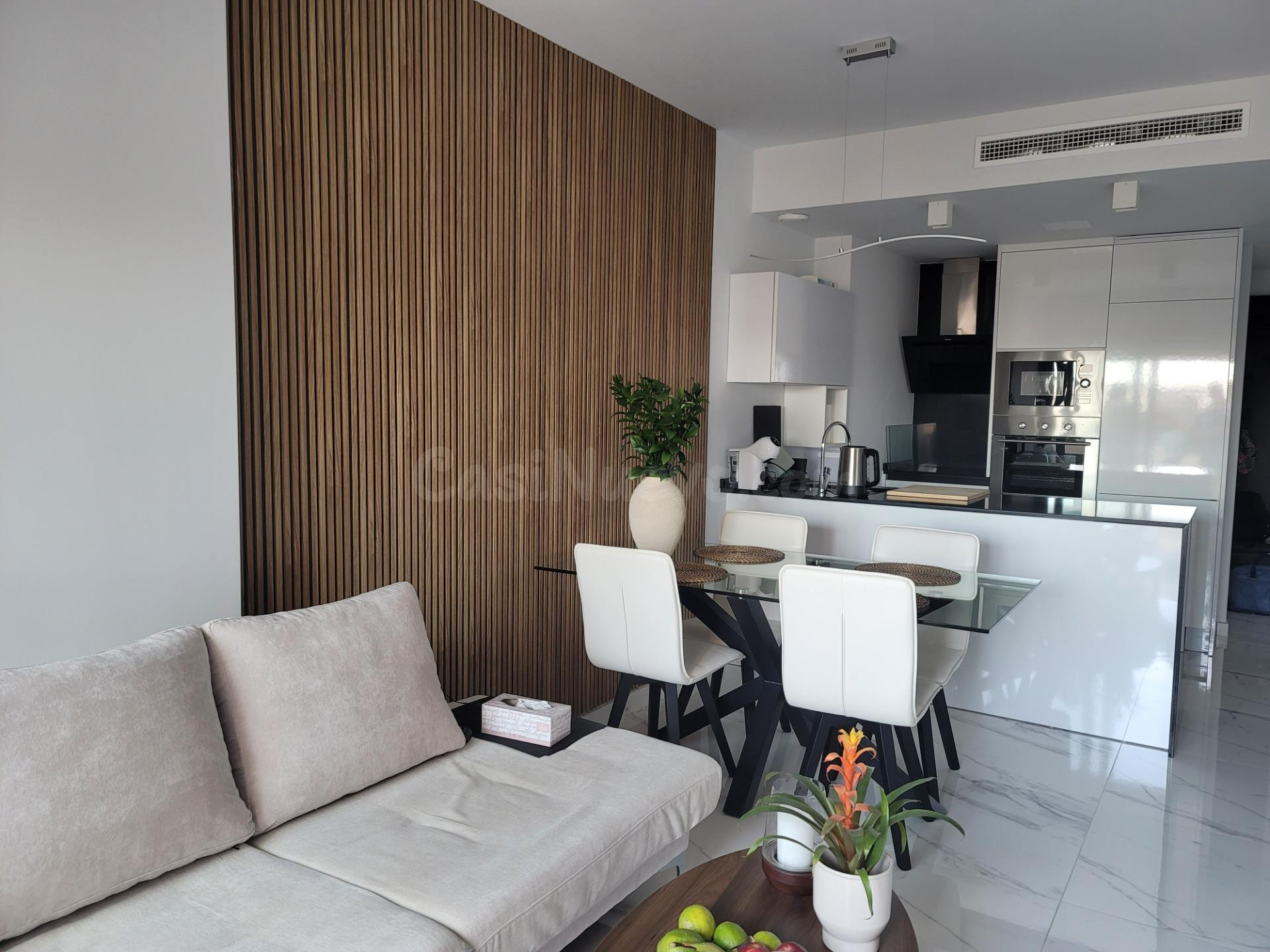 Bonito y moderno apartamento con parking privado y trastero en Residencial Amanecer VI