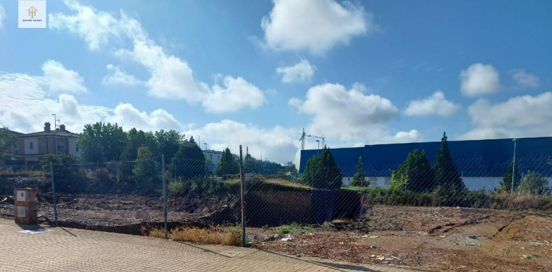Se VENDE parcela urbanizable en zona VISTA HERMOSA