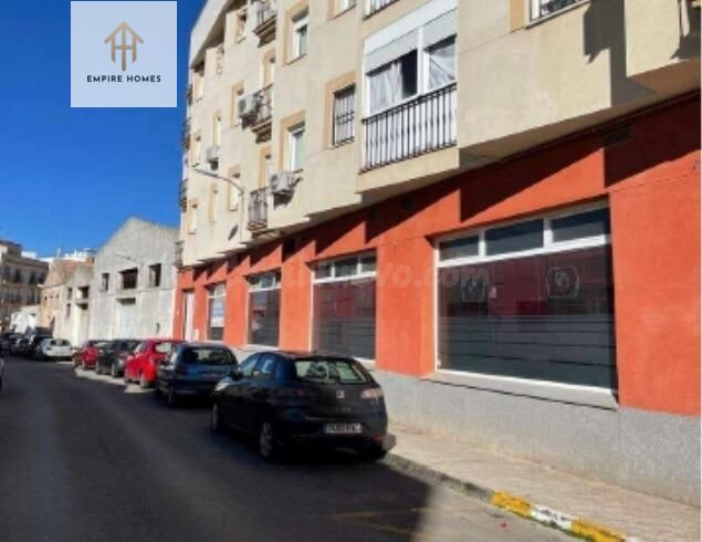 Se VENDE LOCAL COMERCIAL en Almendralejo