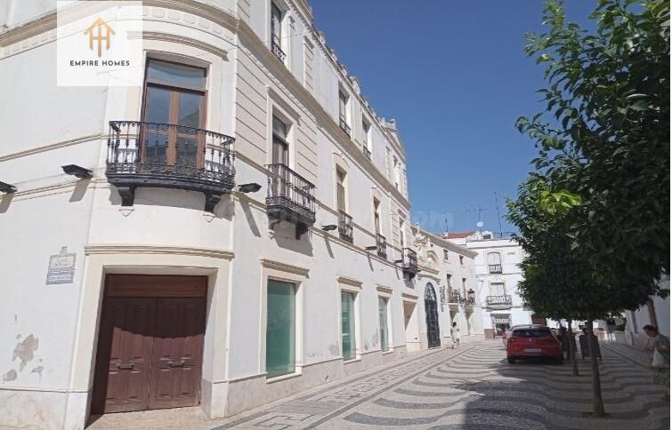Se VENDE HOTEL reformado en Olivenza (Badajoz)