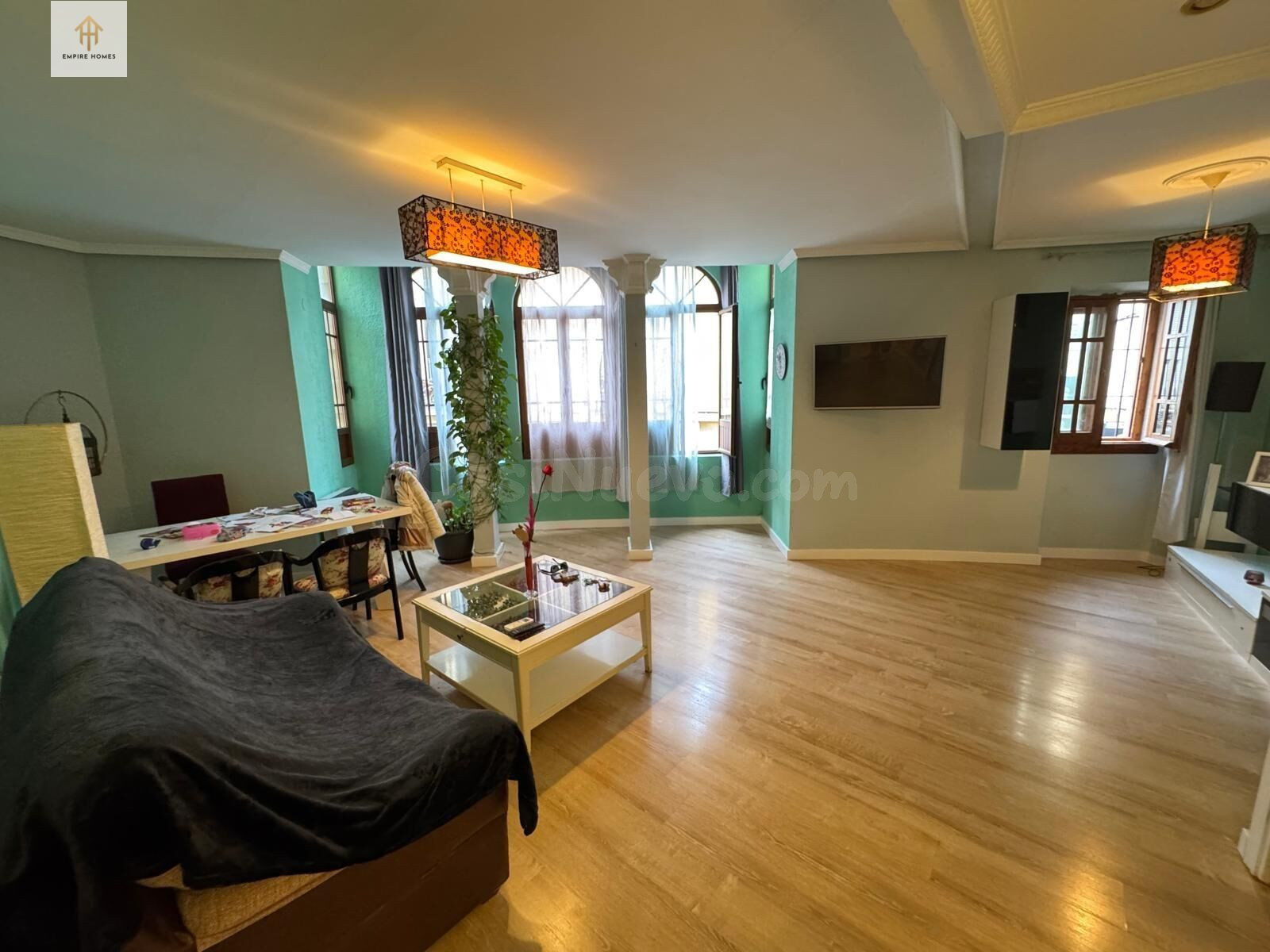 SE VENDE PISO EN ZONA CENTRO (PARTE ANTIGUA)