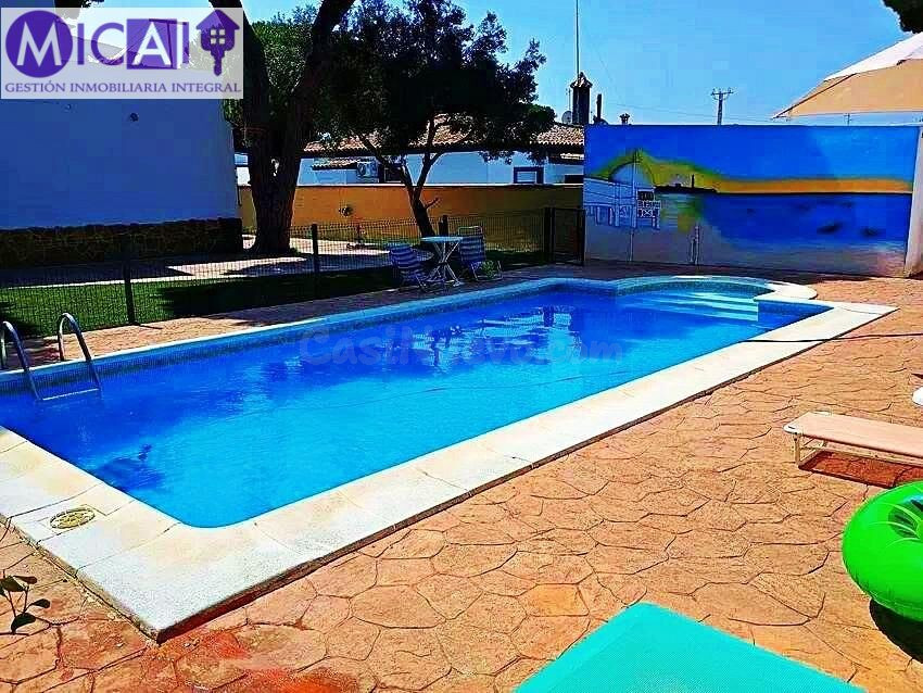En venta, magnífico chalet en Chiclana.