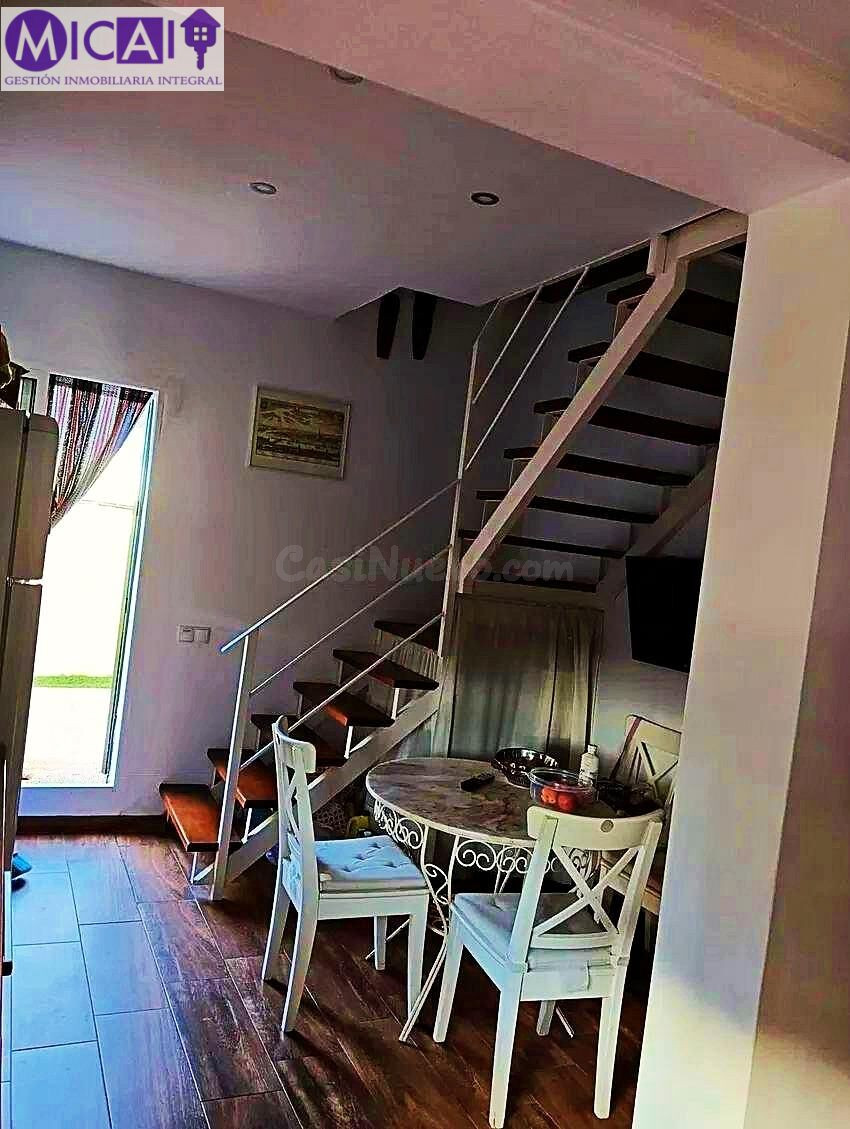 En venta, magnífico chalet en Chiclana. - foto 5
