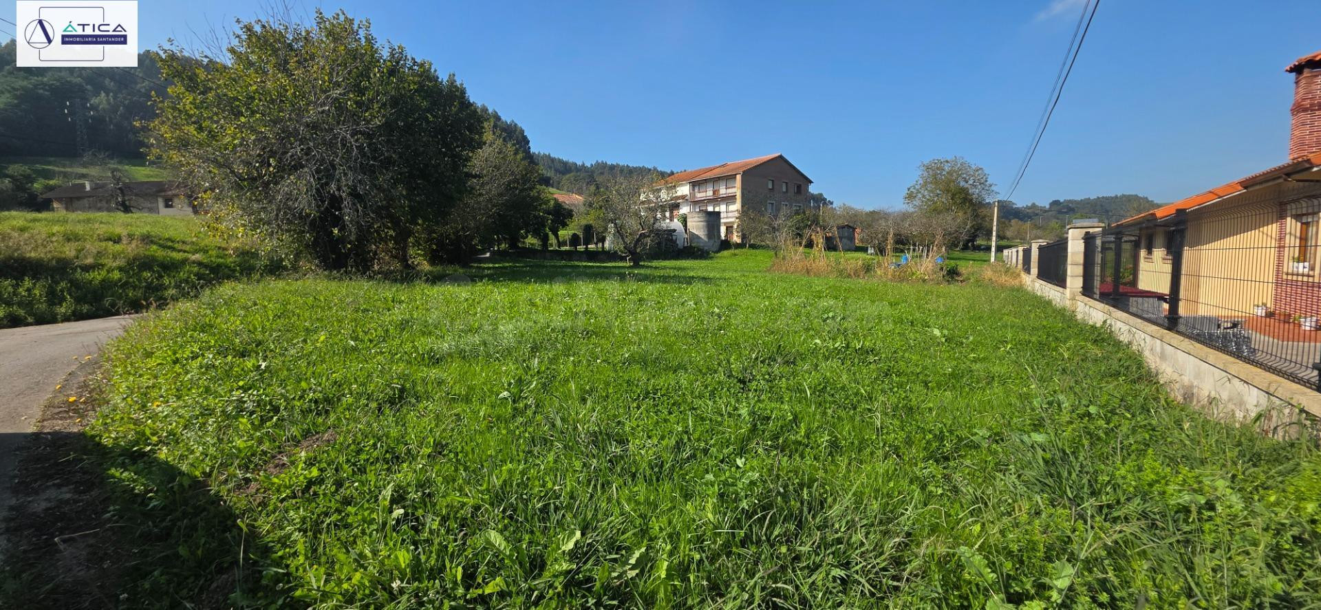 Amplia Casa de Pueblo en Bárcena de Cicero con Terreno y Vis - foto 3