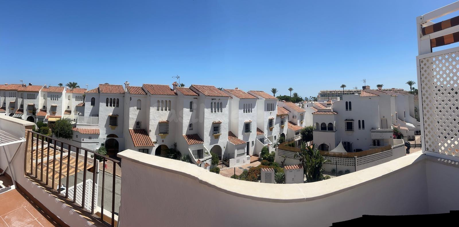 **Acogedor apartamento a metros de la playa en Marina de Casares – Disponible para alquiler de 6 meses prorrogables**