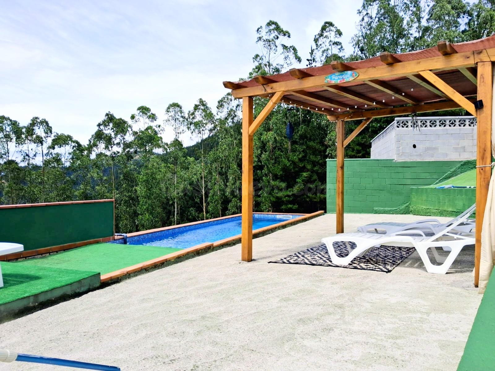 Casona Tradicional con Terraza, Piscina y Fincas
