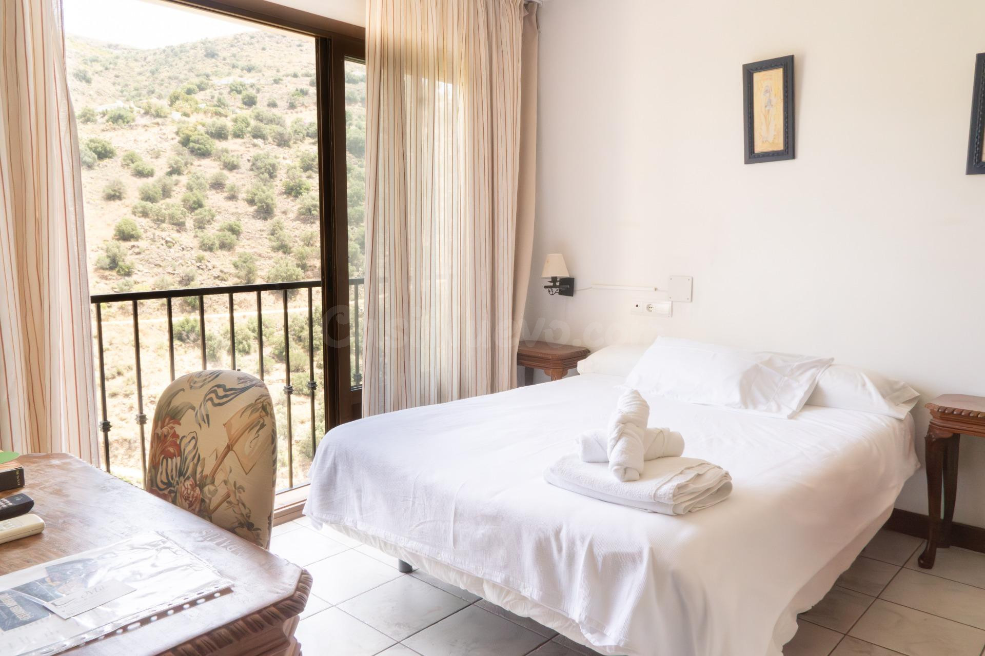 VENTA HOTEL TORROX