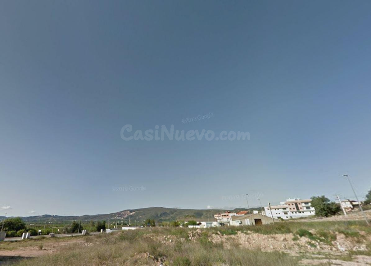 Venta de parcela industrial en Antella
