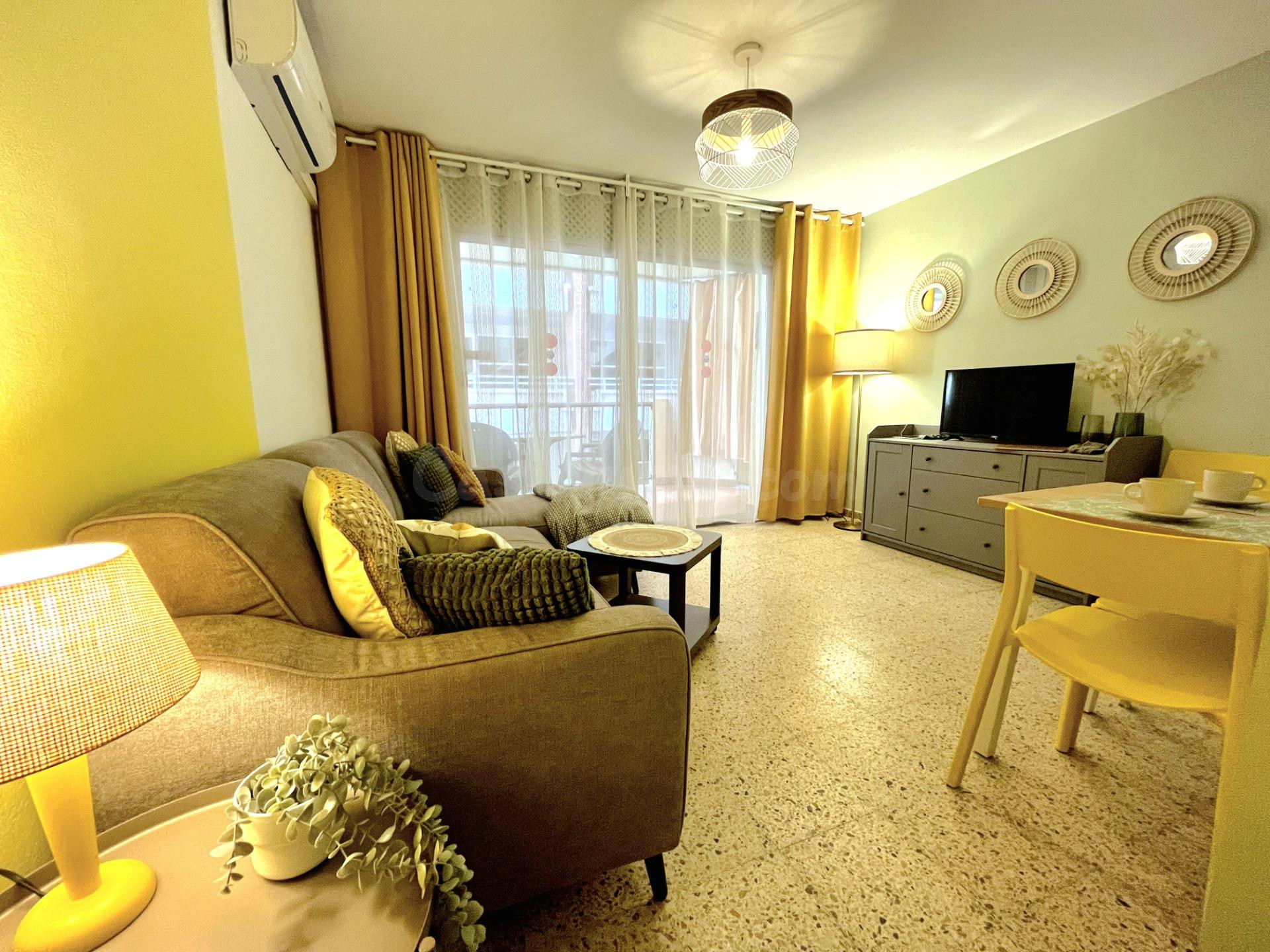 Apartamento con licencia a 100m de la playa Llevant