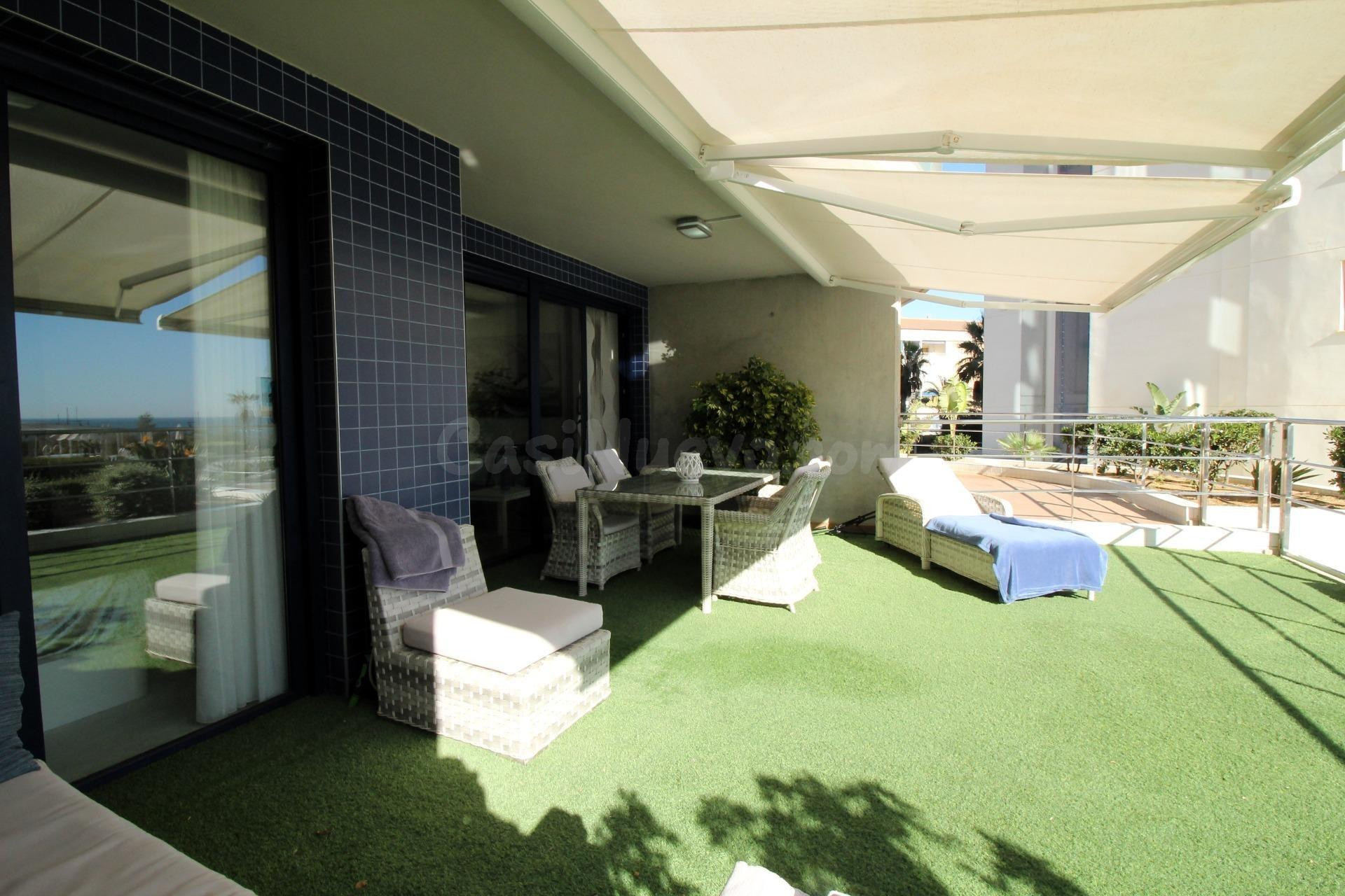 Espectacular apartamento con vistas al mar en residencial Sea Senses